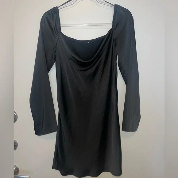 pink and green long sleeve dress Pink/Green-Color Block Fluttered Sleeve Dress FINAL SALE NO EXCHANGES FOR REFUNDS SMALL